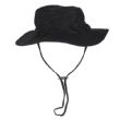 Cappello Boonie US nero . Cappello Boonie usato ai tropici dall'esercito US Il Cappello Boonie US ha fori laterali per il passaggio dell'aria. Il Cappello Boonie ha un nastro in nylon porta oggetti Il Cappello Boonie ha la tesa multi trapuntata Il Cappello Boonie ha il sottogola con regolatore per evitare col vento di perderlo .
Materiale : 100% cotone Rip Stop
Taglie : M 57/58 L 59/60 XL 61/62