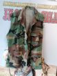 Giacca US BDU WOODLAND . Giacca US BDU WOODLAND taglia L unisex . Giacca US BDU WOODLAND in tessuto Ripstop originale USA senza maniche . 