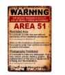 Targa Area 51 . Targa Area 51 nel deserto del Nevada . Targa Area 51 è stata più volte associata agli UFO . Targa in metallo dimensione 20x30cm.